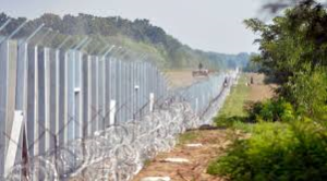 Hungría defiende su frontera. /Foto: noticiaaldia.com.