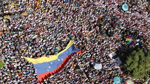 Más de un millón de venezolanos piden el revocatorio de Maduro