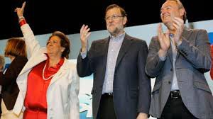 Ricta Barberá con Mariano Rajoy y Alberto Fabra. /Foto: elconfidencial.com.