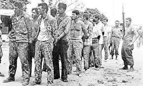 Prisioneros, tras el desembarco. /Foto: lagartociudad.com.