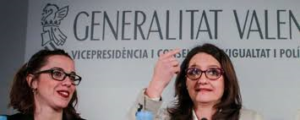 Sandra Casas y Mónica Oltra: huele a podrido. /Foto: elplural.com.
