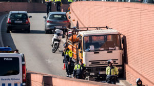 Camión de butano utilizado por el terrorista. /Foto: elperiodico.com.