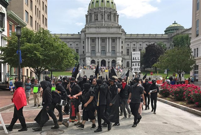 «Actúa por Estados Unidos» celebra manifestaciones contra la sharia