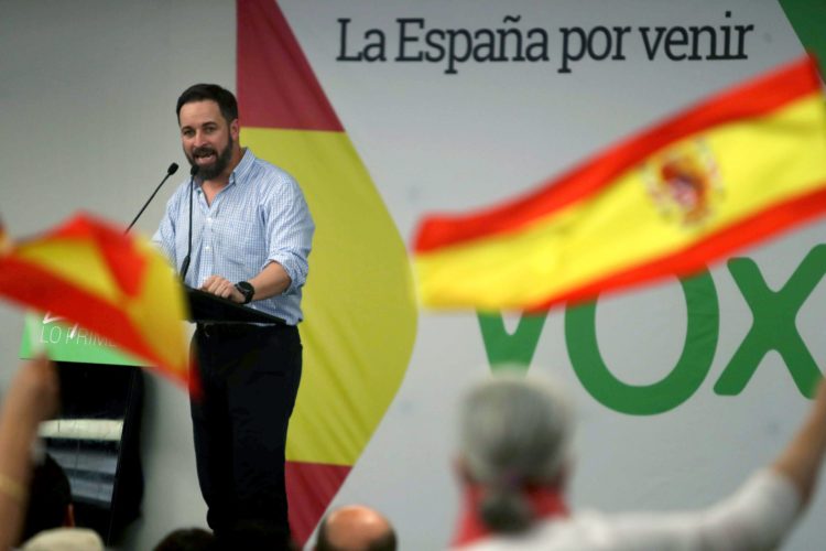 Carta a Santiago Abascal: Si eres patriota, retira las candidaturas de Vox