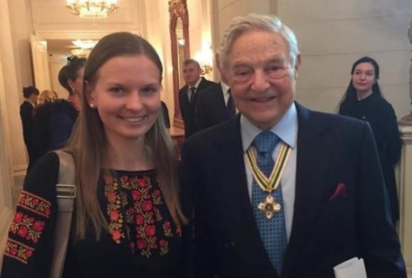 Polonia deporta a una directa colaboradora de George Soros