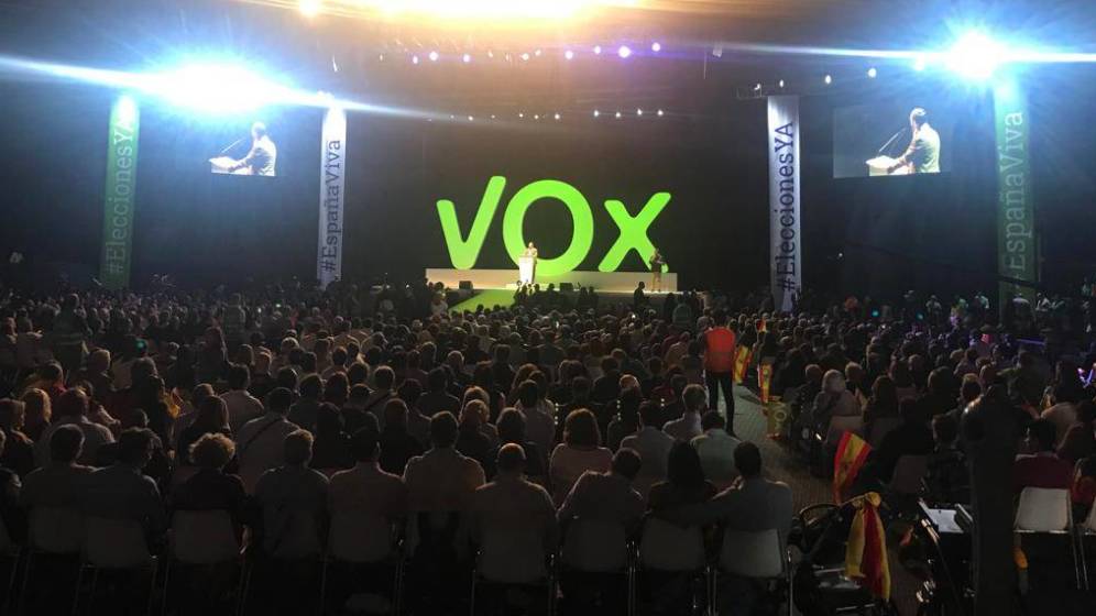 Vox revienta Vista Alegre y moviliza a la España viva