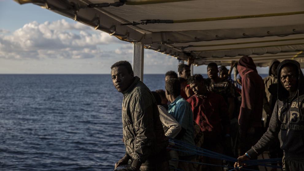La invasión sigue: El barco Open Arms, de Soros, atraca en Algeciras con 310 ilegales