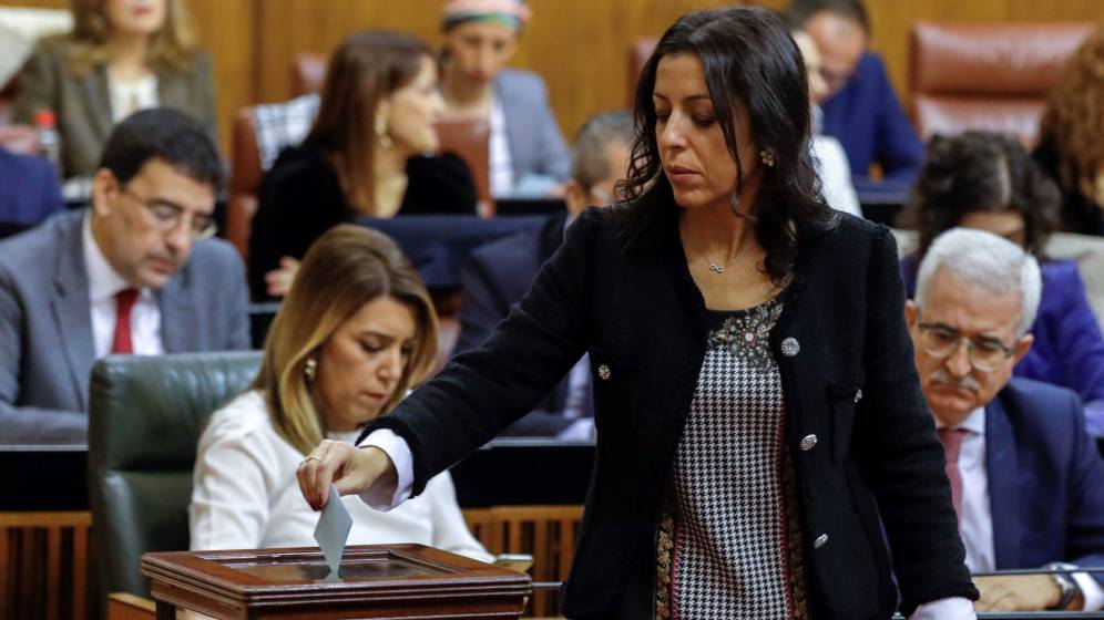 Las tres derechas sitúan a Marta Bosquet como presidenta del Parlamento de Andalucía al tiempo que Vox entra en la Mesa