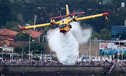 Empezaron a sonar motores en el cielo XIV Festival aéreo de Gijón