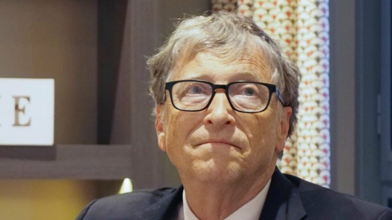 Acorralan en la Tv australiana a tarado Bill Gates con su relación pedófila con Jeffrey Epstein