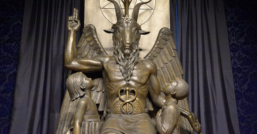 Progresos de la Satanocracia: la normalización del satanismo en España