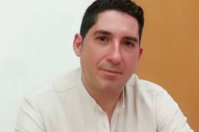 Sergio Fernández Riquelme: «Una economía pequeña, local, tradicional y justa es plausible»