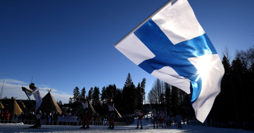 Finlandia suspende Moderna