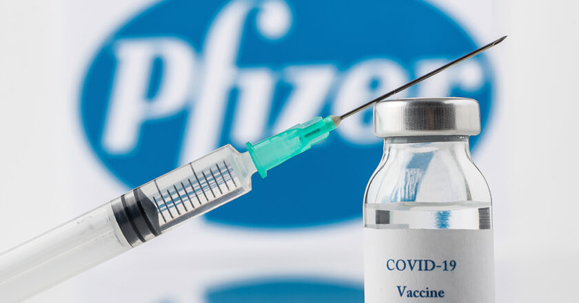 Vacuna COVID-19 de Pfizer vinculada a la coagulación sanguínea: FDA