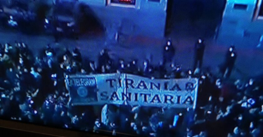 Resistencia anti-tiranía sanitaria en la Puerta del Sol