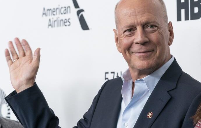 Bruce Willis, con afasia tras ser pinchado, pierde progresivamente las capacidades cognitivas