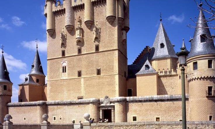 REPENTINITIS: Fallece una mujer mientras visitaba la torre del Alcázar de Segovia