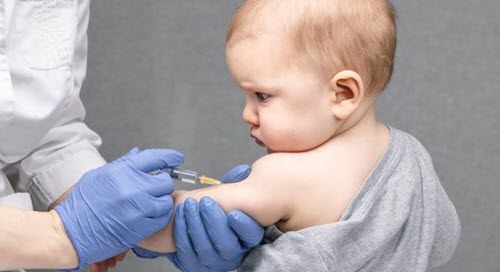 Dra. Natalia Prego: Sin probarse en humanos, ¡la FDA recomienda 2 ó 3 dosis en niños de 0 a 4 años!