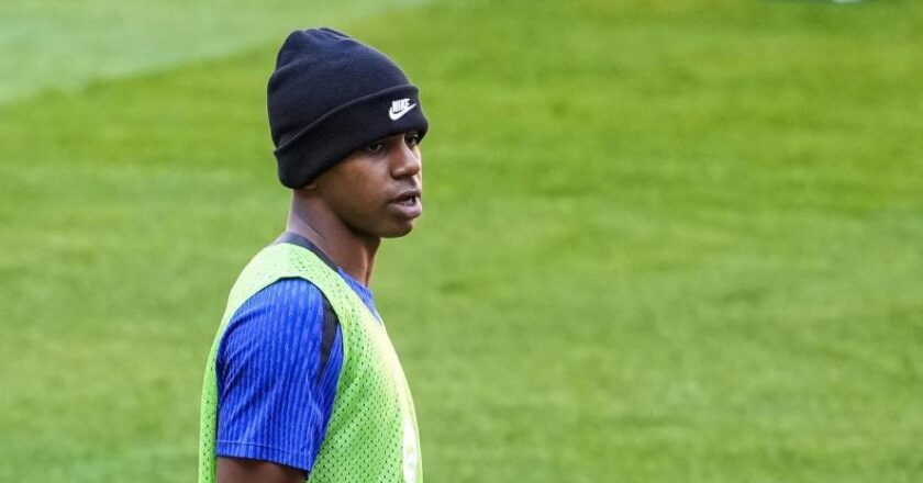 Lamine Yamal sigue siendo moro, aunque se tinte el pelo para la final de la Copa Felpudo VI