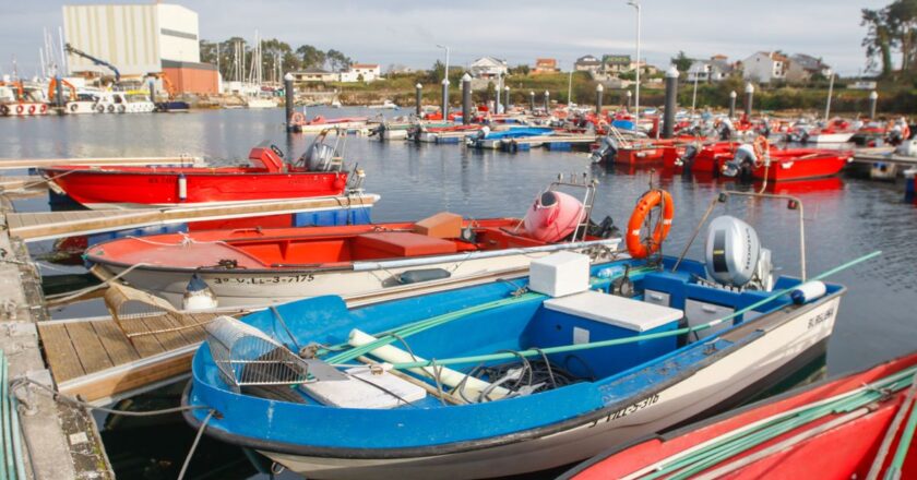REPENTINITIS: Fallece un marinero de la Cofradía de A Illa mientras faenaba cerca de Rúa