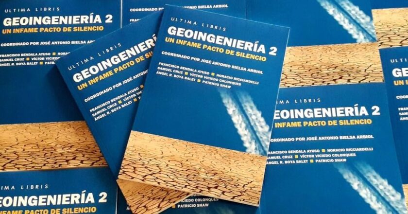 Geoingeniería: Un infame pacto de silencio, los libros que abrieron el debate sobre la manipulación del clima en España